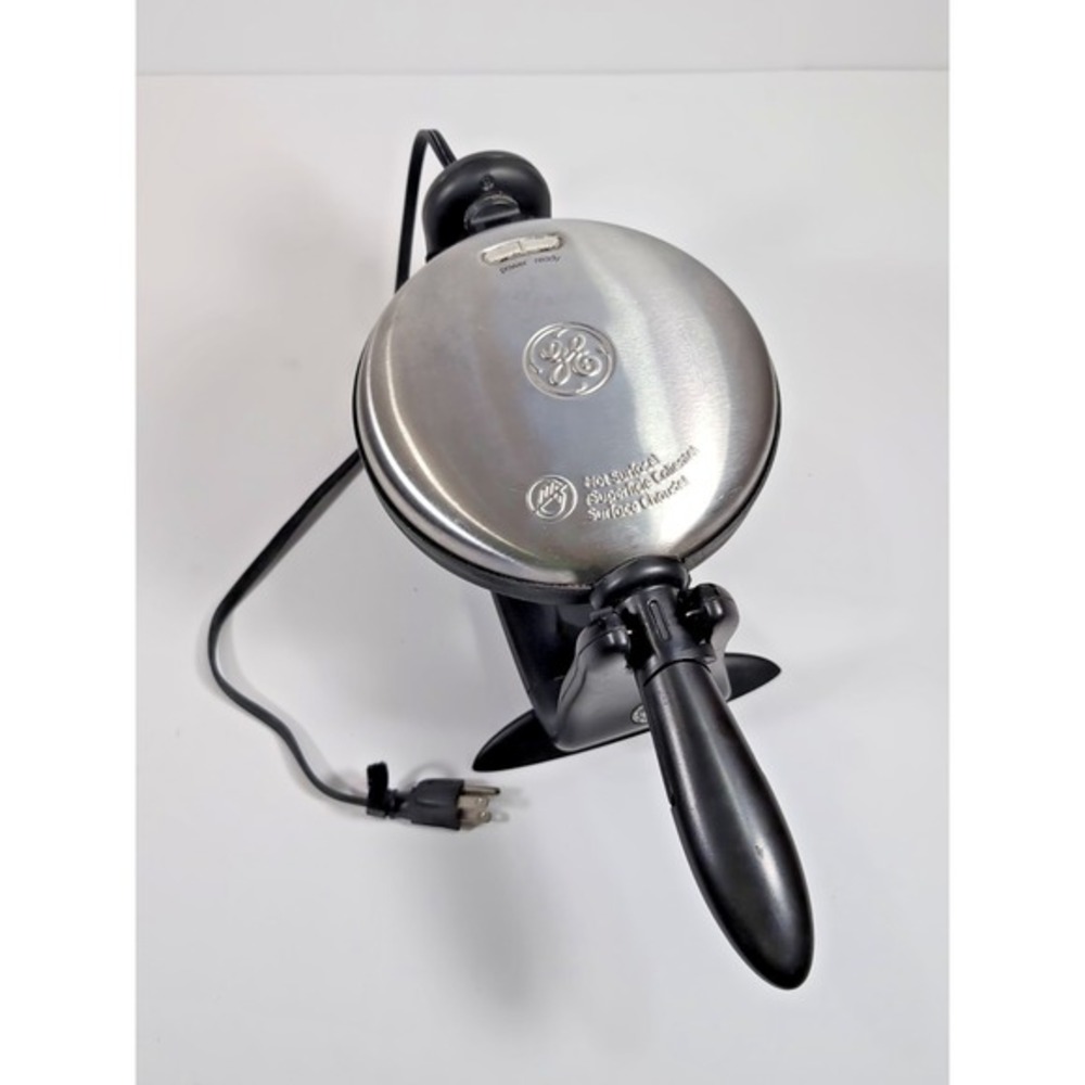 GE ROTATING Round WAFFLE MAKER model 898678 ‎ Tested Working Stainless Non Stick